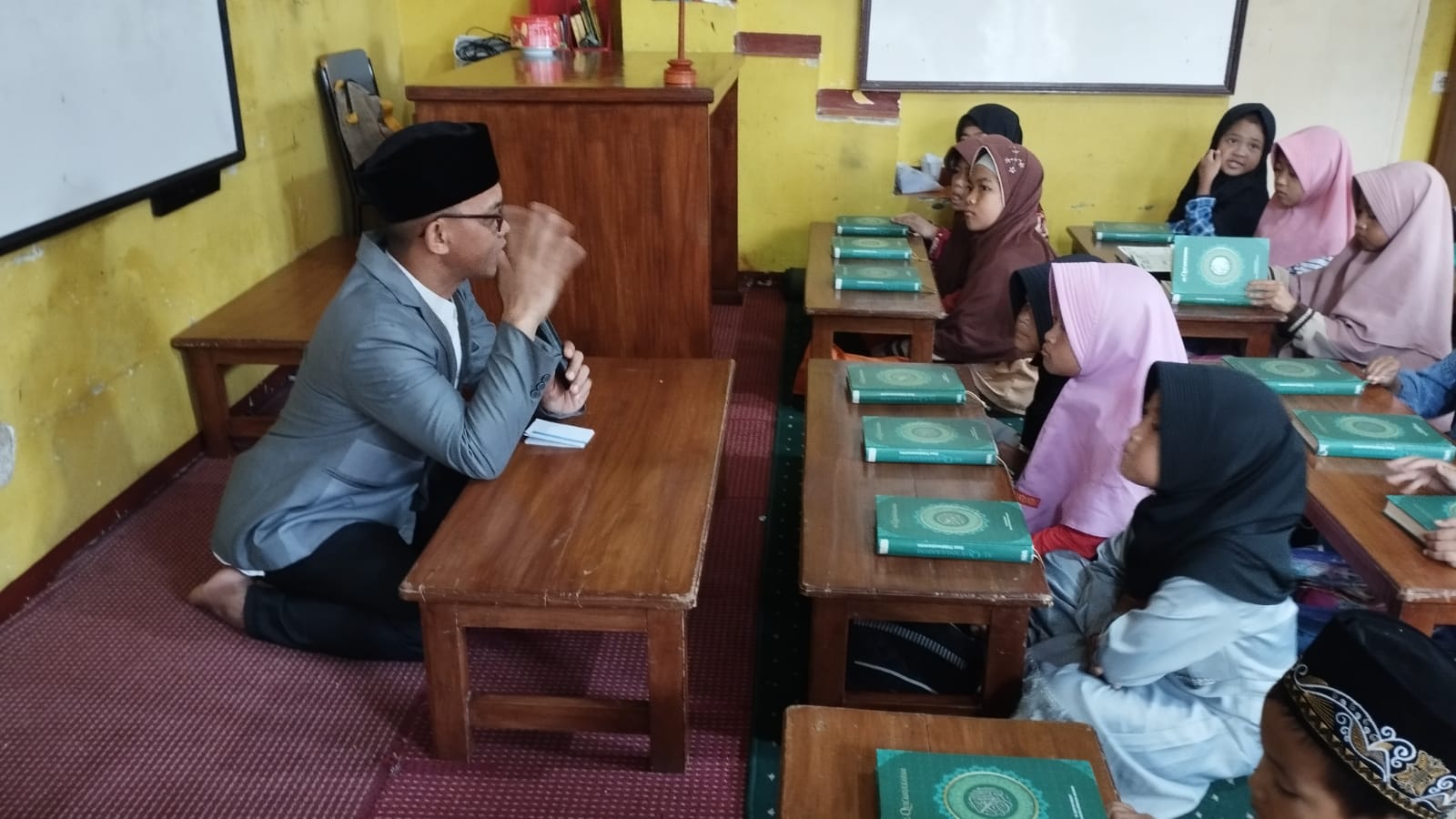Foto kegiatan Yayasan Baitul Ihsan Assyafiiyah